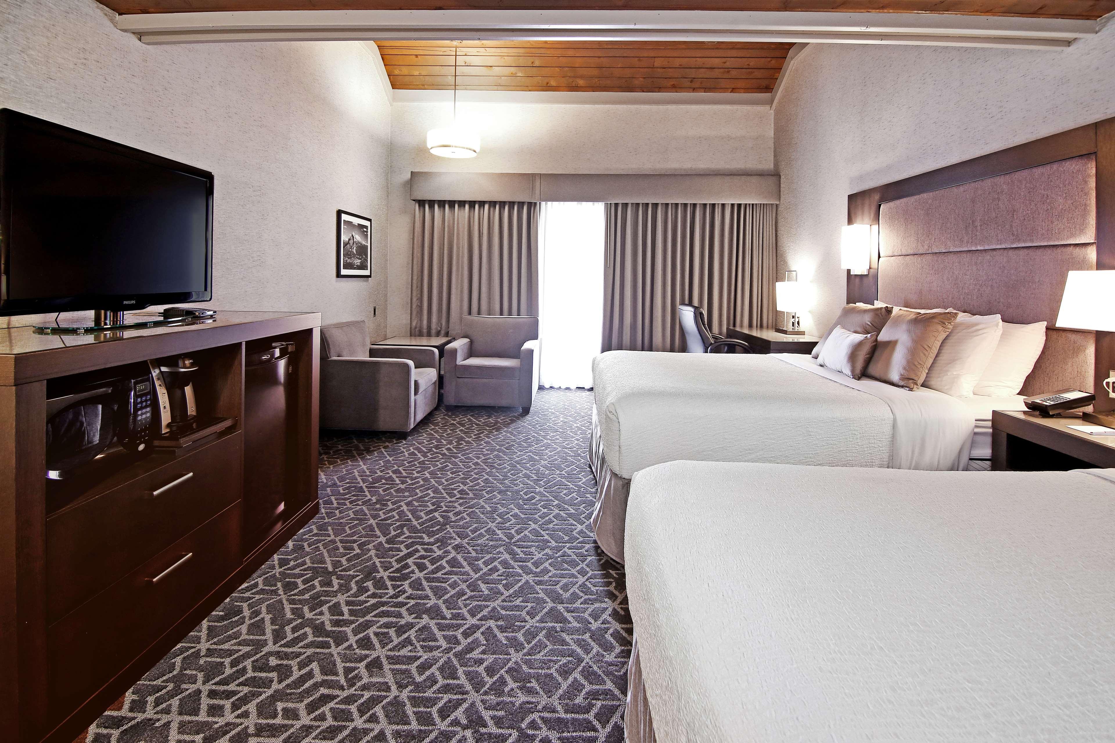 Best Western Plus Banff International Lodge Exterior foto