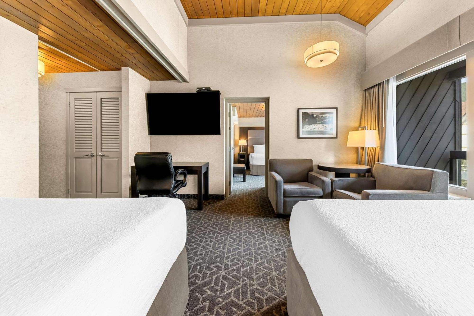 Best Western Plus Banff International Lodge Exterior foto