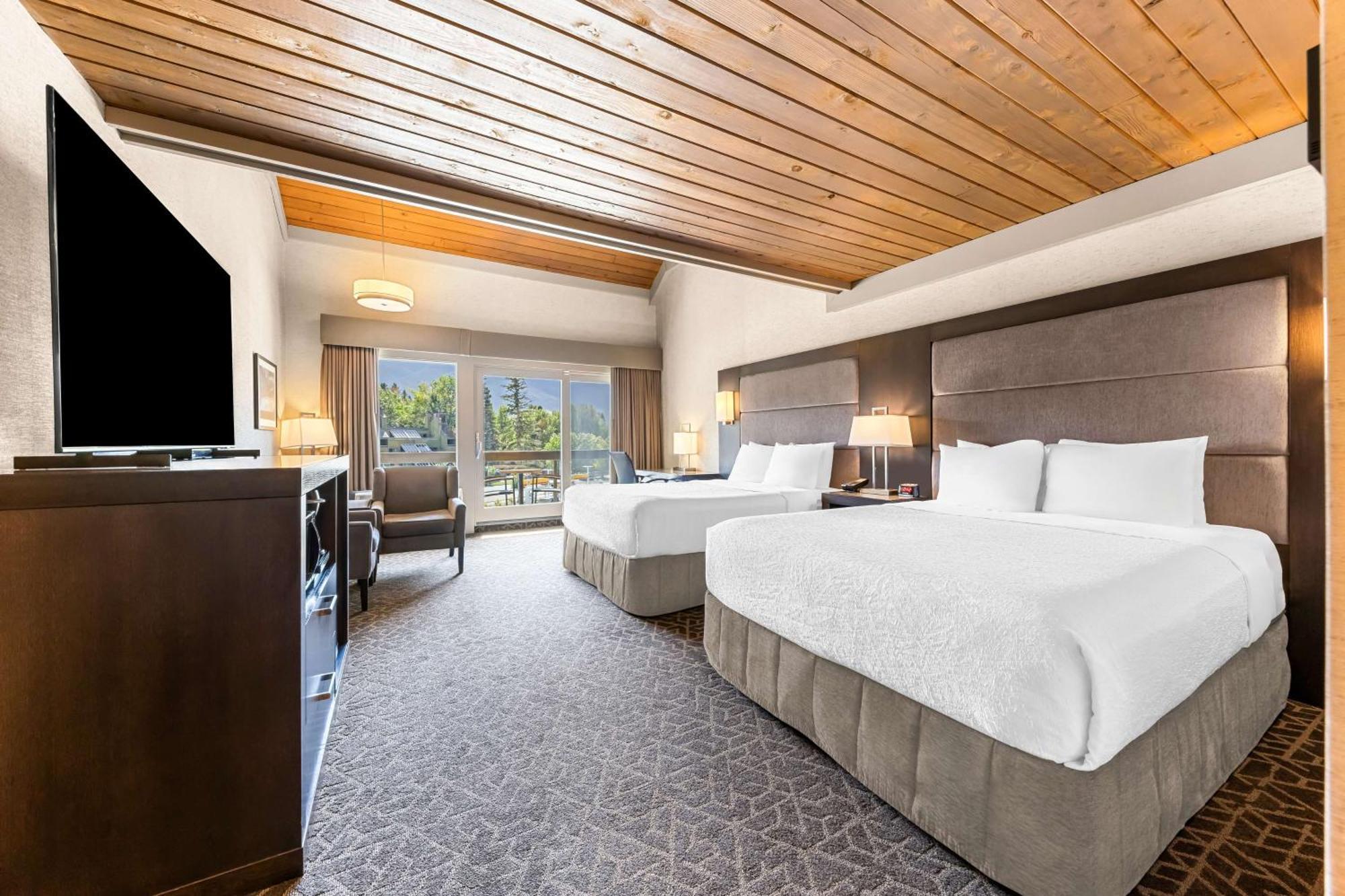 Best Western Plus Banff International Lodge Exterior foto