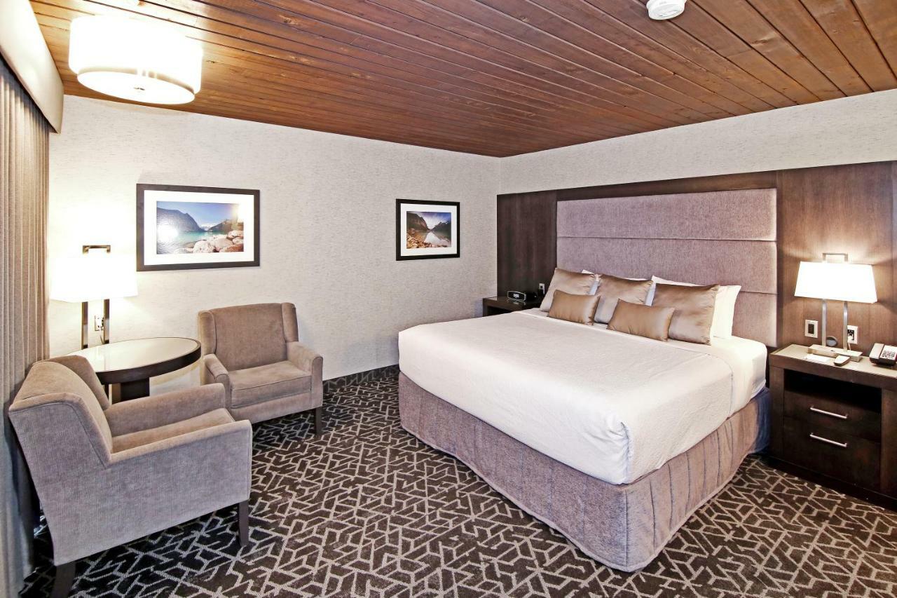 Best Western Plus Banff International Lodge Exterior foto