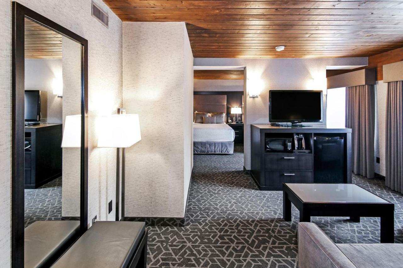 Best Western Plus Banff International Lodge Exterior foto