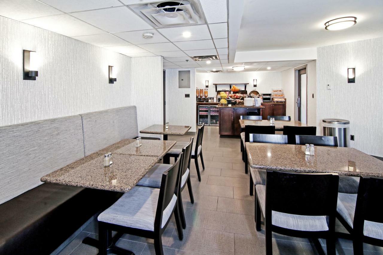 Best Western Plus Banff International Lodge Exterior foto